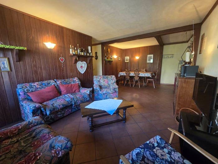 Appartamento trilocale in vendita in Via Cielo Alto, Breuilcervinia, Valtournenche