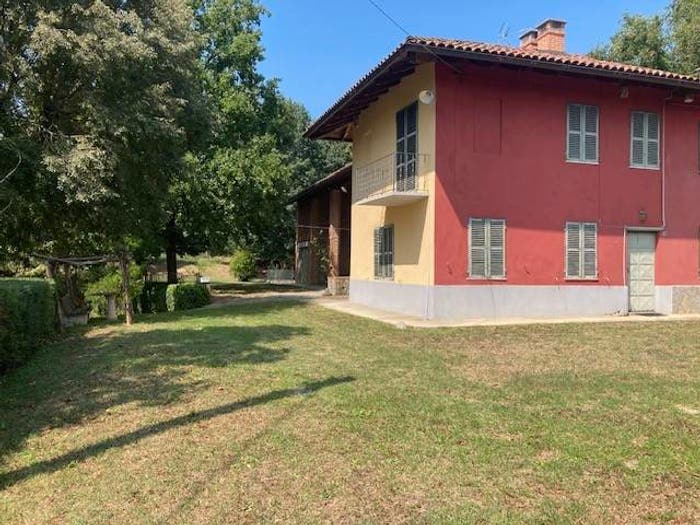 Casa con 5 locali in vendita in Località Valmaggiore, Portacomaro Stazione, Asti