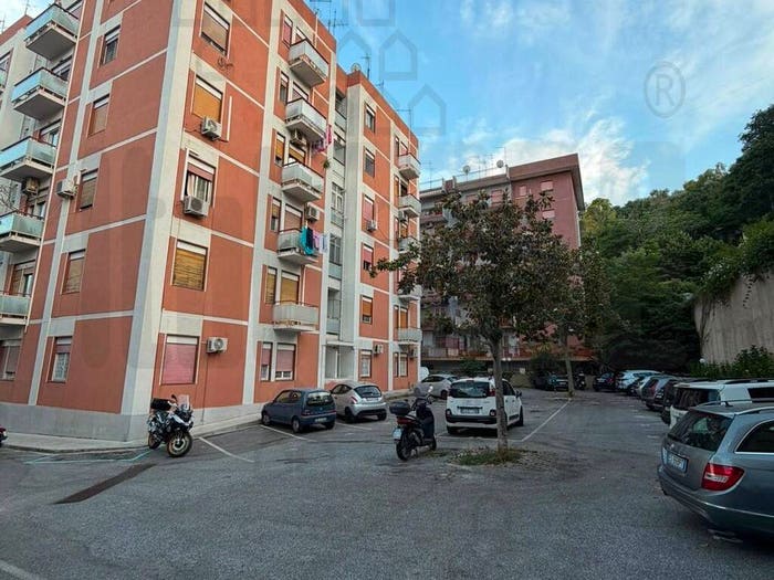 Appartamento con 5 locali in vendita in Via Palermo, Centro Storico, Messina