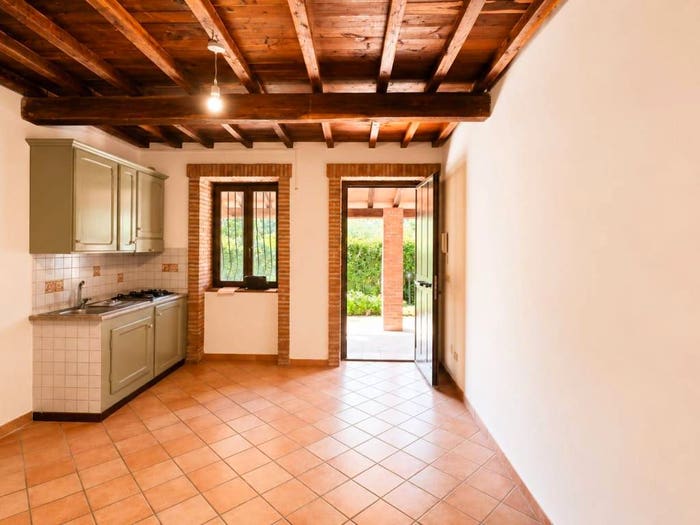 Appartamento trilocale in vendita in Piazza Umberto I, Sipicciano, Graffignano