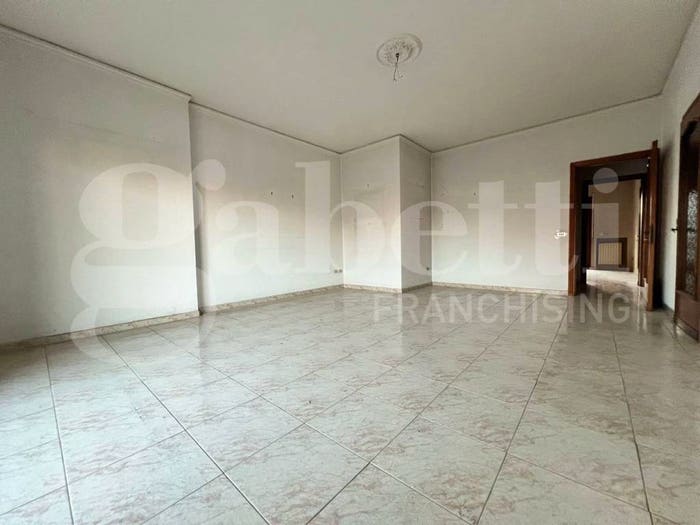 Appartamento con 6 locali in vendita in Corso Giuseppe Garibaldi snc, Centro, Isernia