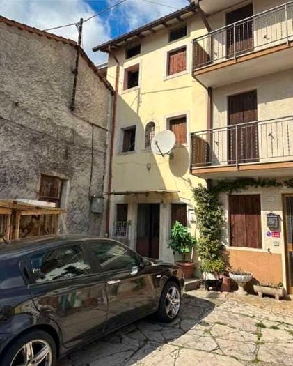 Appartamento con 5 locali in vendita in Via Cappello, Crespadoro