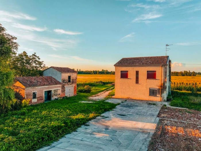 Casa con 6 locali in vendita in Via Zambone, Quistello