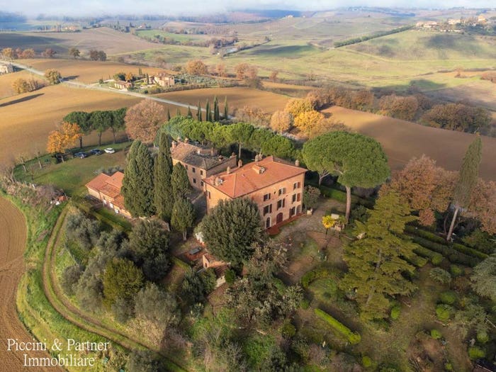 Casa con 6 locali in vendita in Vocabolo Giorgi, Petrignano, Castiglione del Lago