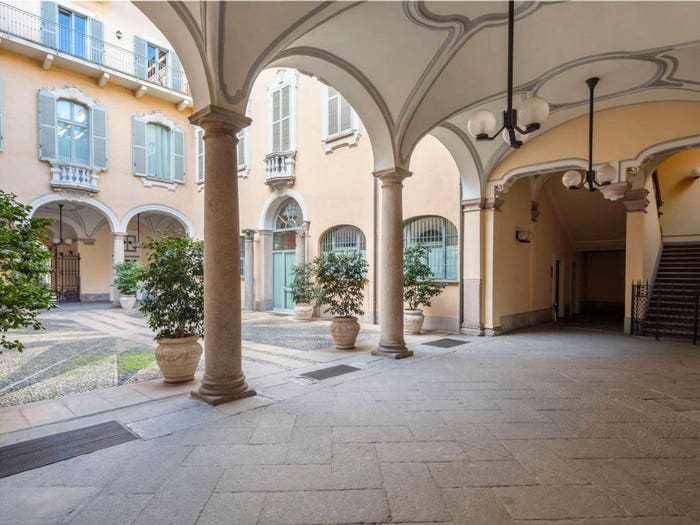 Casa con 6 locali in vendita in Via Alessandro Manzoni, Scala Manzoni, Milano