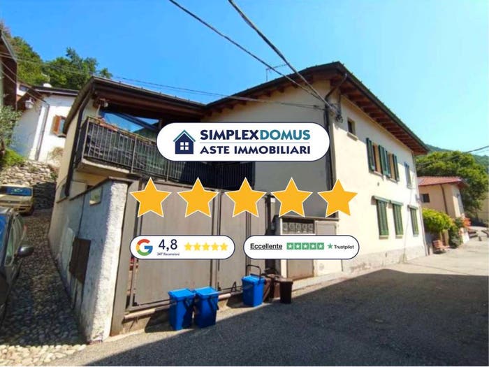 Appartamento trilocale in vendita in Via Roma, Centro, Casalzuigno