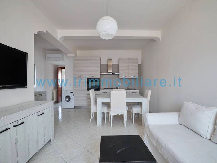 Appartamento quadrilocale in vendita in Via Peccio, Centro, Fabrica di Roma