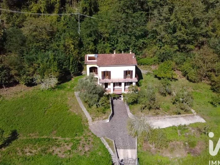 Casa con 6 locali in vendita in Via Aurelia, Borghetto di Vara