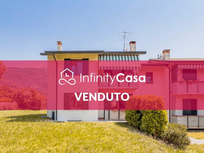 Appartamento trilocale in vendita in Via Giarole, Costermano, Costermano sul Garda
