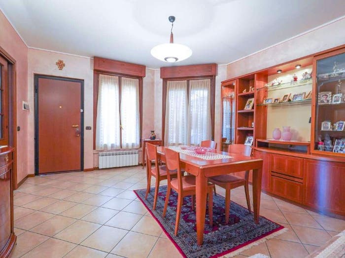 Appartamento trilocale in vendita in Via Giuseppe Mazzini C, Pontirolo Nuovo