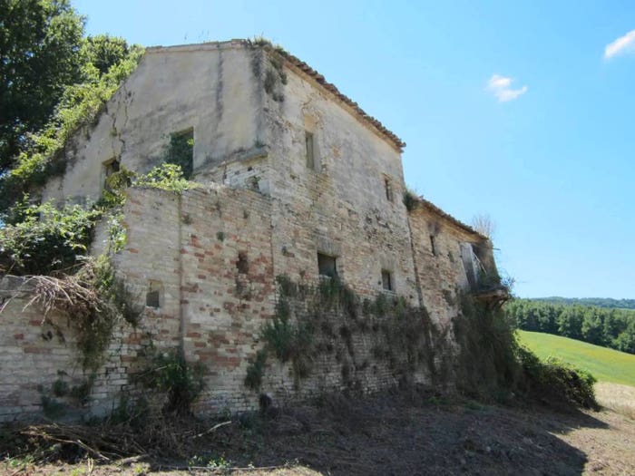 Casa con 6 locali in vendita in Contrada Camera di Fermo, Fermo