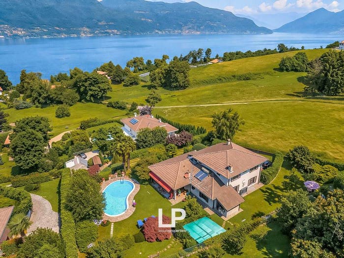 Casa con 6 locali in vendita in Via Roccolo, Centro, Porto Valtravaglia