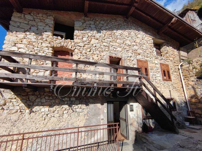 Casa con 5 locali in vendita in Frazione Valduga, Terragnolo