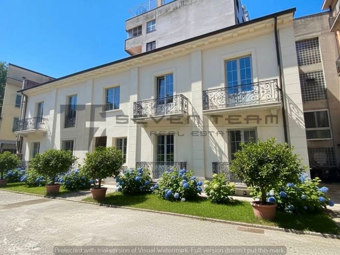 Appartamento trilocale in vendita in Via Montello, Melzo