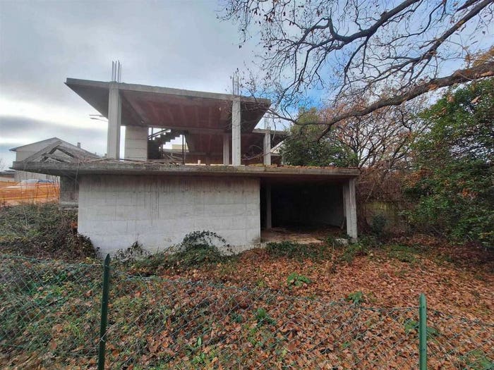 Appartamento con 6 locali in vendita in Urbisaglia