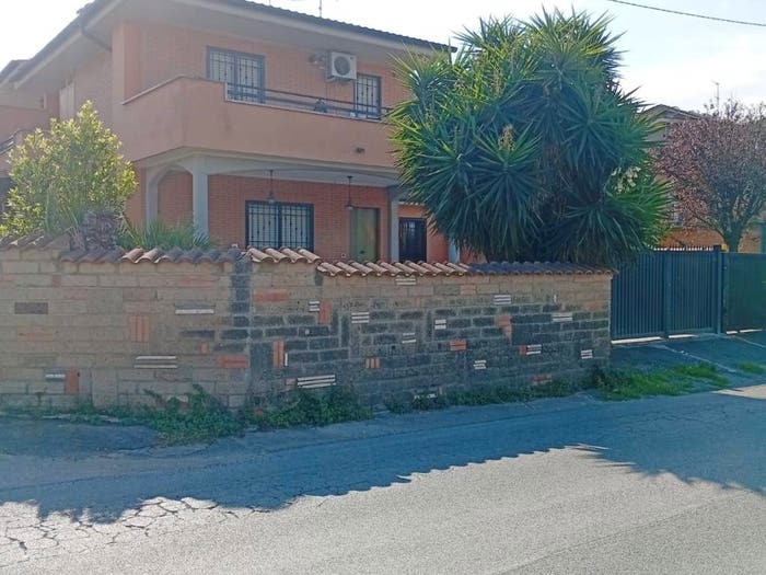 Casa con 5 locali in vendita in Via Dante, Villaggio Giornalisti Poggio, Anzio