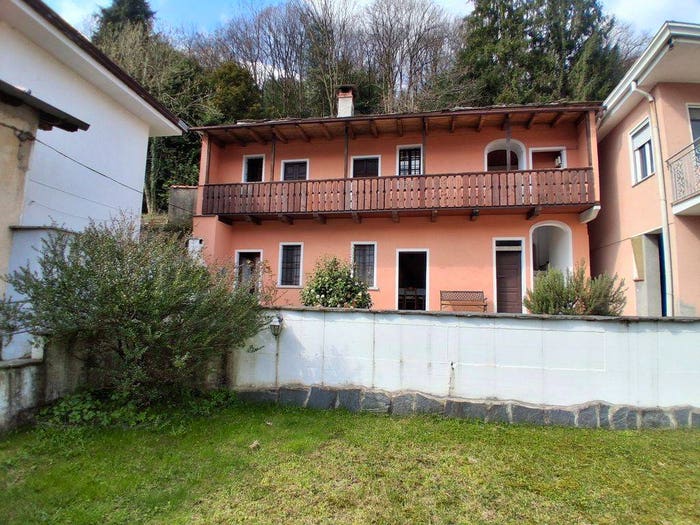 Casa con 6 locali in vendita in Via Superiore, Centro, Omegna