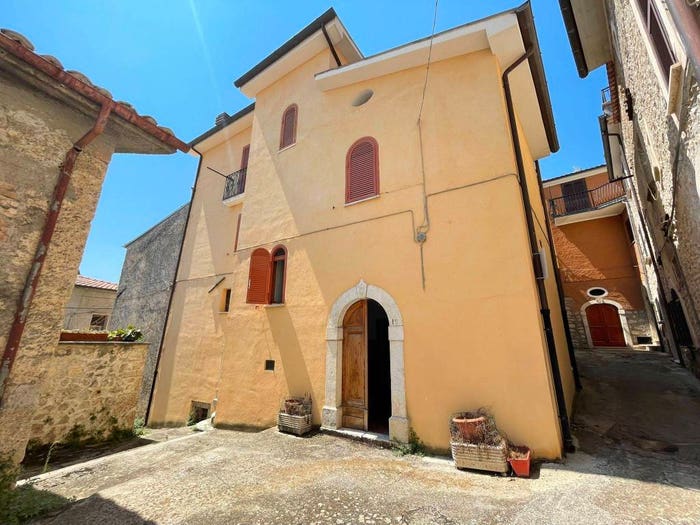 Casa con 6 locali in vendita in Vico Stretto, Centro, Alvito