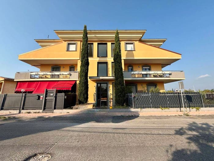 Appartamento trilocale in vendita in Via Gian Lorenzo Bernini, Pichini, Guidonia Montecelio