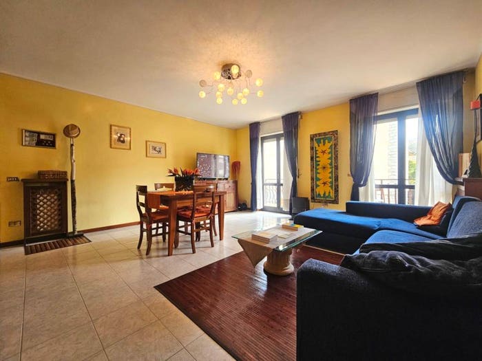 Appartamento trilocale in vendita in Via Antonio Locatelli, Leffe