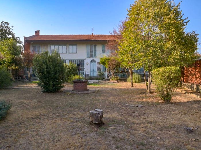 Casa con 6 locali in vendita in Via Caluso, Montanaro