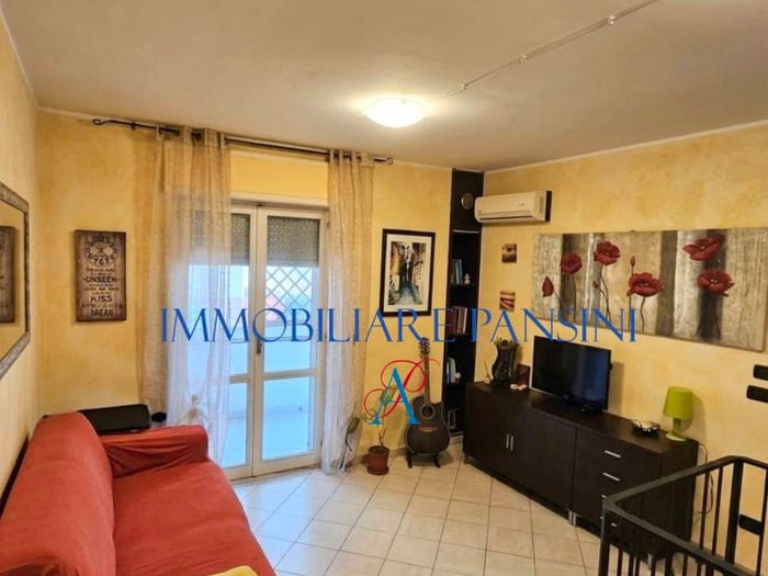 Appartamento trilocale in vendita in Via Martiri di Cefalonia, Catanzaro Lido, Catanzaro
