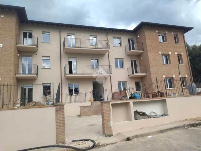 Appartamento quadrilocale in vendita in VIA ALBERTINI, Centro, Deruta