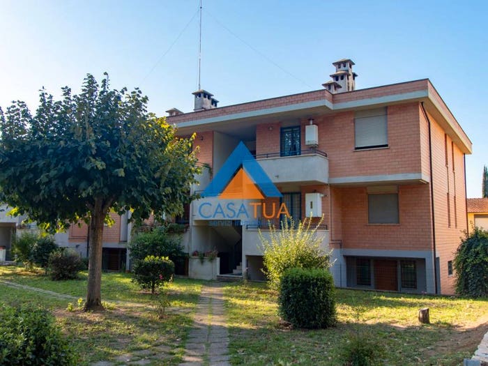 Appartamento con 5 locali in vendita in Viale Cesare Battisti, Attigliano