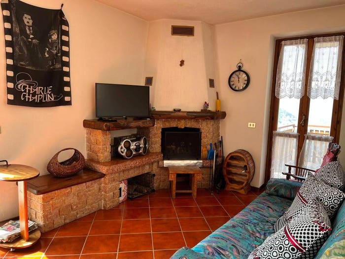 Appartamento trilocale in vendita in Via Barozzo, Zambla Alta, Oltre il Colle