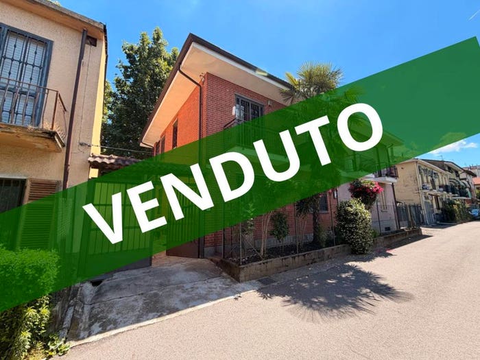 Casa quadrilocale in vendita in Via Sangone, Nichelino