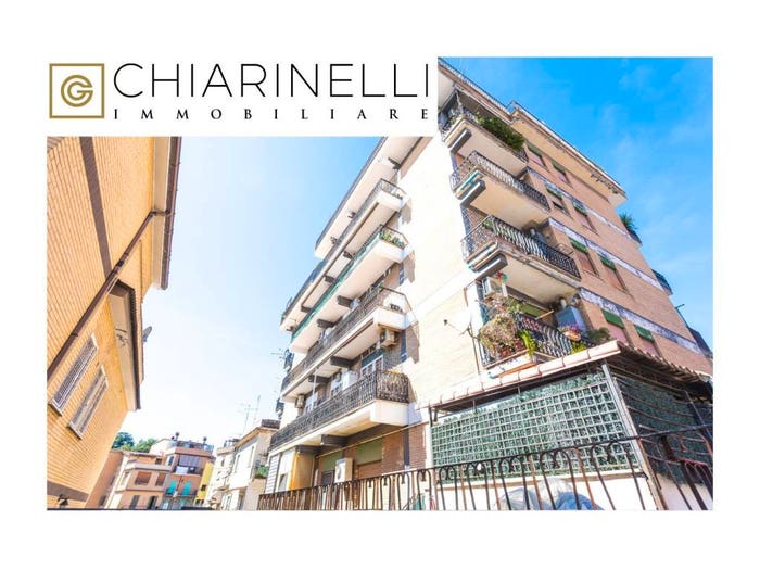 Appartamento trilocale in vendita in Via dei Monti della Valchetta, Labaro, Roma