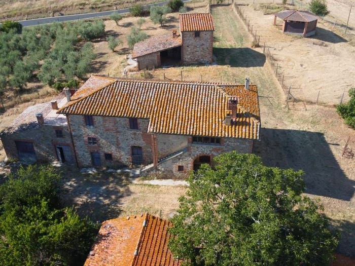 Casa con 6 locali in vendita in Via Tavernelle, Panicale