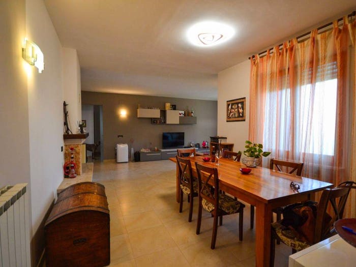 Appartamento con 5 locali in vendita in Via Pasubio, Centro, Fabro