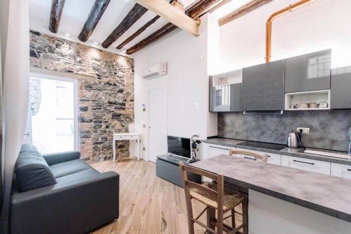 Appartamento bilocale in vendita in Via Giuseppe Rovelli, Centro Storico, Como