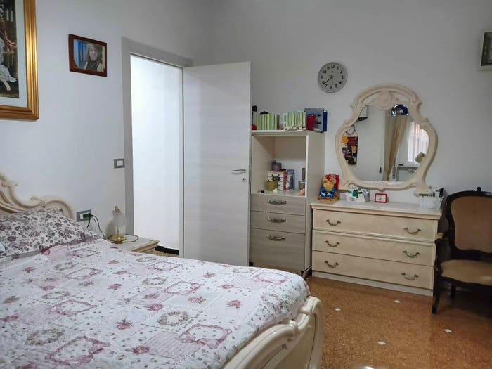Appartamento trilocale in vendita in Via Piacenza, Molassana, Genova