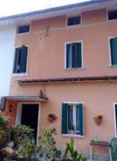 Appartamento con 6 locali in vendita in Via filermo, Centro, Caneva