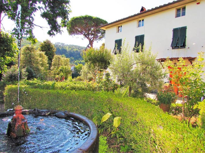 Casa con 6 locali in vendita in Via Vecchia di Vicopelago, Massa Pisana Vicopelago, Lucca