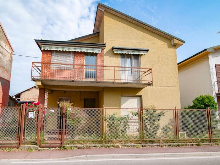 Casa con 6 locali in vendita in Via Regina Margherita, Centro, Brembio