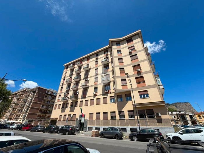 Appartamento bilocale in vendita in Via dei Cantieri, Acquasanta, Palermo