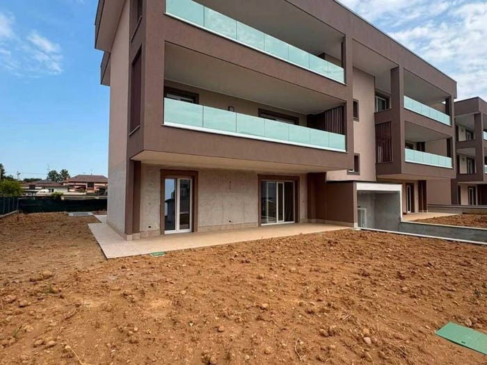 Appartamento quadrilocale in vendita in Via Dosso Pagano, Romano di Lombardia