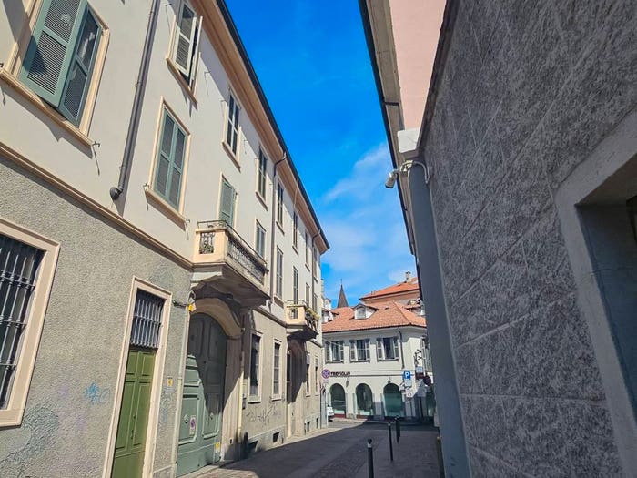 Appartamento trilocale in vendita in Via Generale Egidio Osio, Centro Storico, Monza