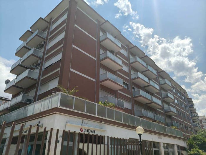 Appartamento con 6 locali in vendita in Largo Strasburgo, Strasburgo Belgio, Palermo