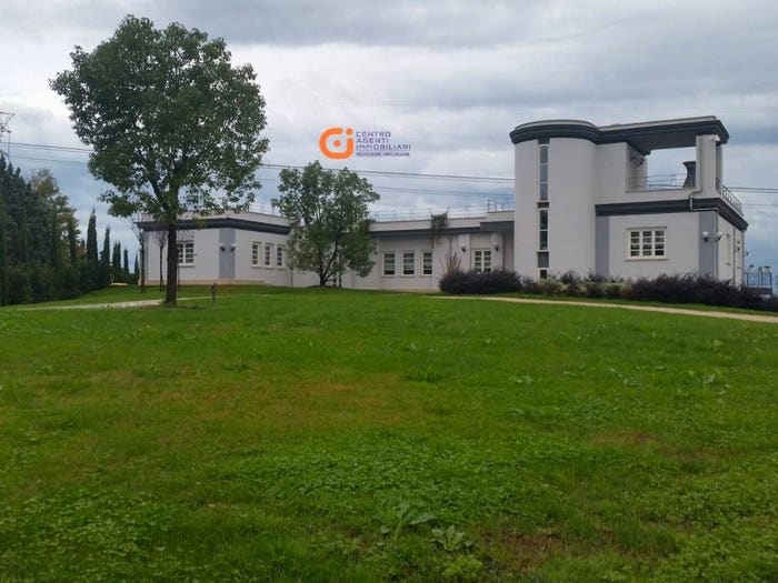 Casa con 6 locali in vendita in Via Colle Morello, Isonzo, Latina