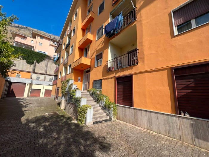 Appartamento trilocale in vendita in Via San Rocco, Centro, Foglianise