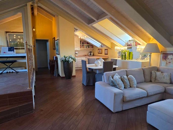 Casa quadrilocale in vendita in Piazza Fratelli Cairoli, Centro, Codogno
