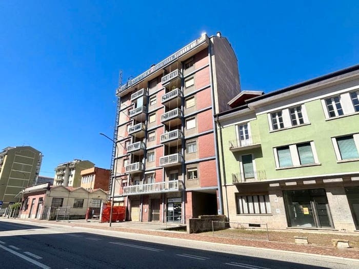 Appartamento trilocale in vendita in Via Vittorio Veneto, Centro, Borgosesia