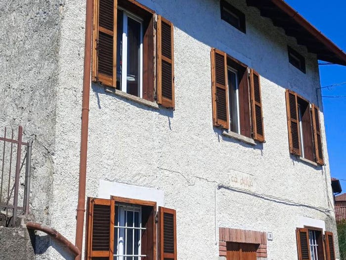 Casa trilocale in vendita in Lanzo D'Intelvi, Alta Valle Intelvi