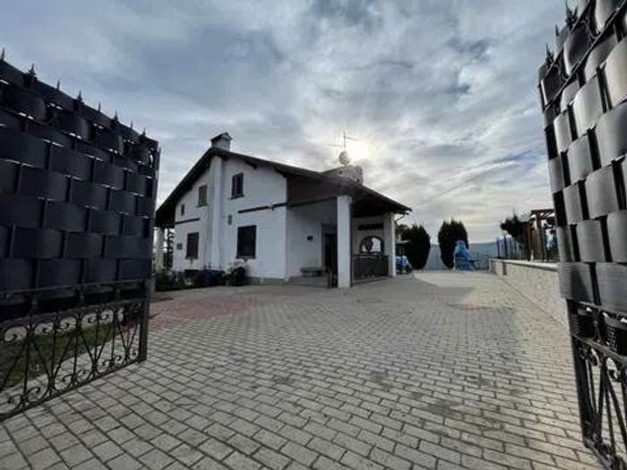Casa quadrilocale in vendita in Via Del Santuario, Madonna Di Puianello, Castelvetro di Modena