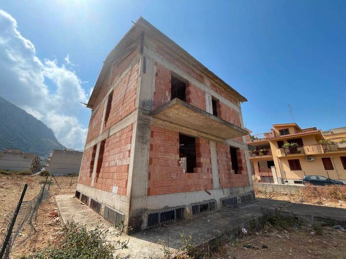 Casa con 6 locali in vendita in Via Quintino Sella, Centro, Cinisi