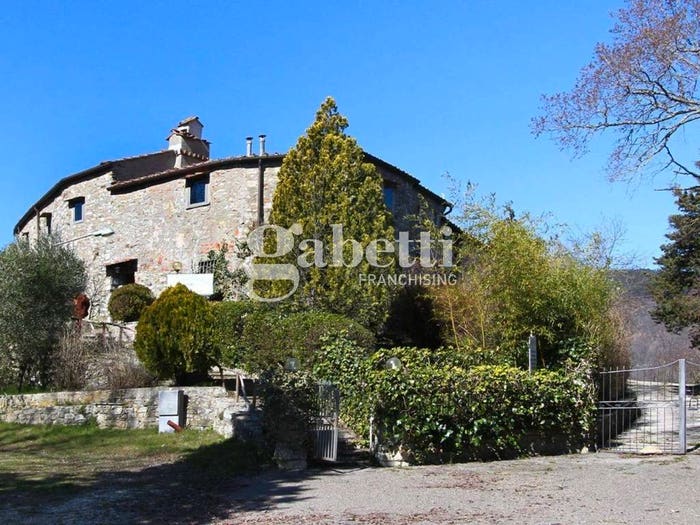 Casa con 6 locali in vendita in Strada Statale BrisighelleseRavennate, Caldine, Fiesole